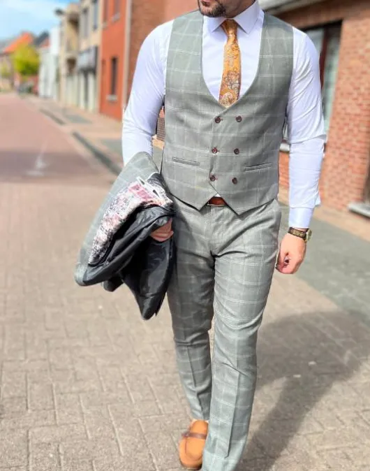 Groen geruit pak