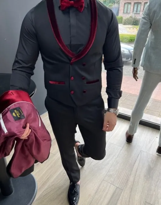 Rode Kraag Zwarte Tuxedo