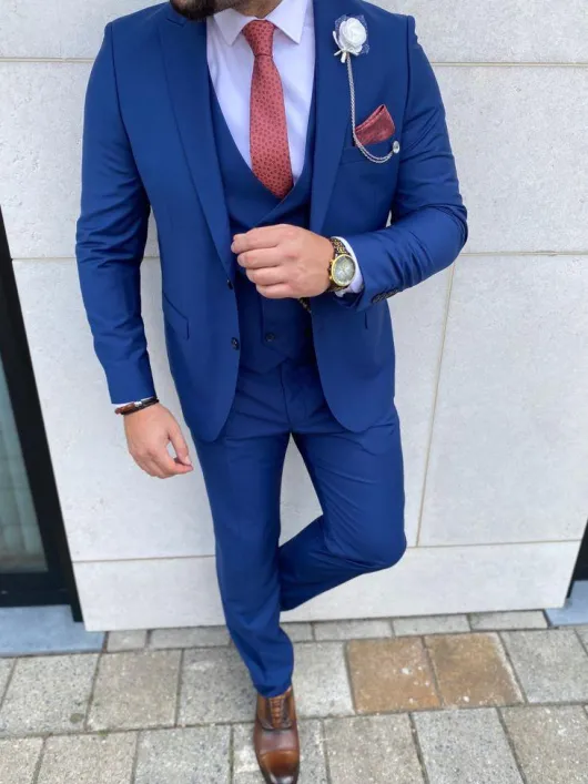Royal blauw trouwpak