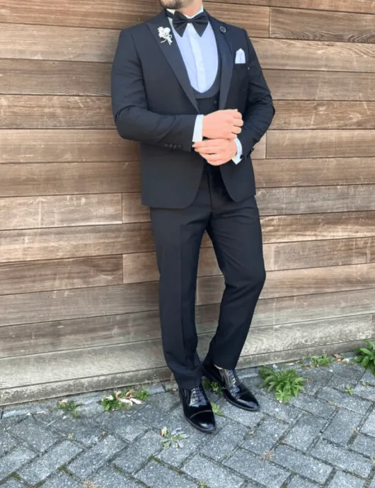 zwarte_tuxedo__smoking_me_2.webp Zwarte tuxedo / smoking met satijnen kraag